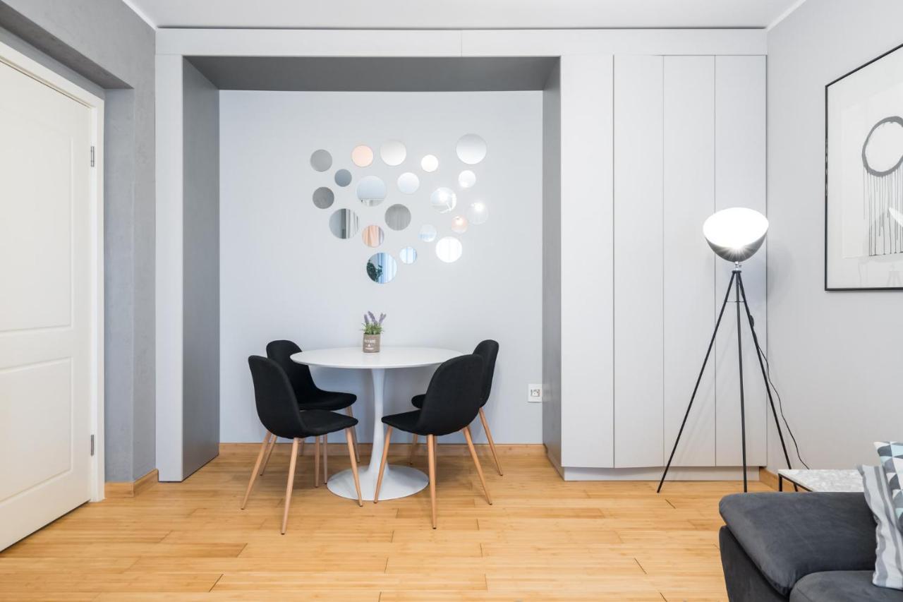 Happy Bubble I Timpuri Noi 1Br Apt 4 Ppl ブカレスト エクステリア 写真