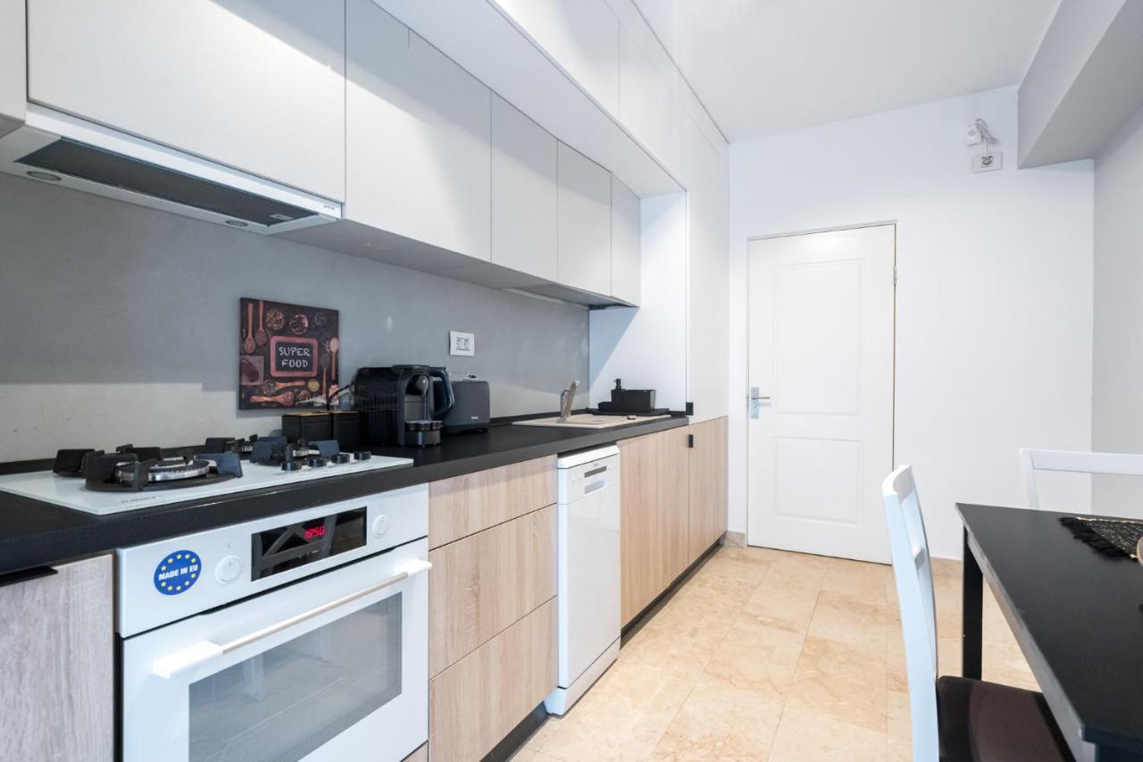 Happy Bubble I Timpuri Noi 1Br Apt 4 Ppl ブカレスト エクステリア 写真